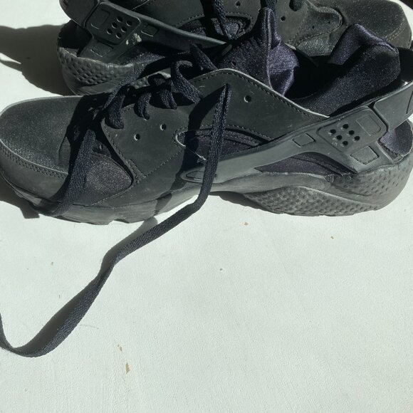 Nike Air Huarache - Picture 2 of 5